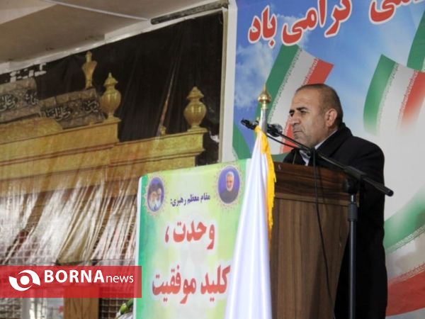 مراسم تجدید میثاق با شهدا و نواختن زنگ انقلاب در یاسوج