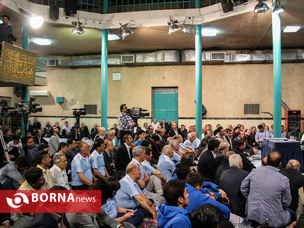 دیدار اهالی ورزش با یادگار امام