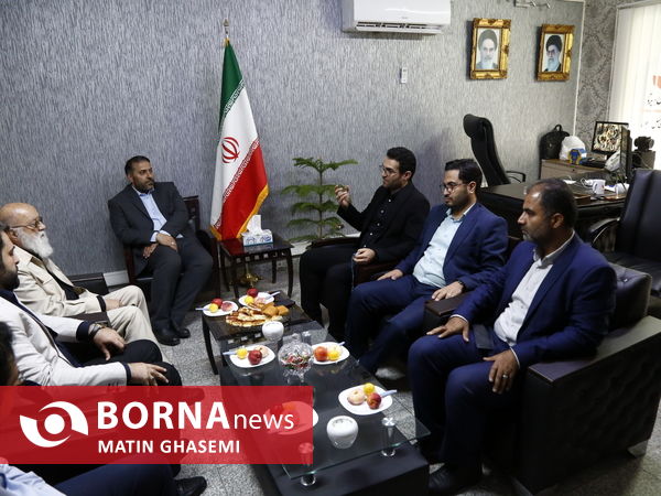 حضور مهدی چمران در خبرگزاری برنا