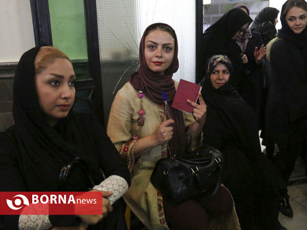 حضور میرسلیم درپای صندوق رای ،مسجد قبا