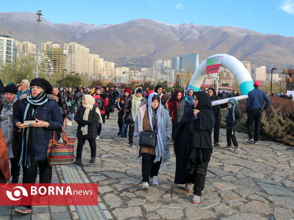 همايش پياده روي خانوادگي مناسبت روز پرستار