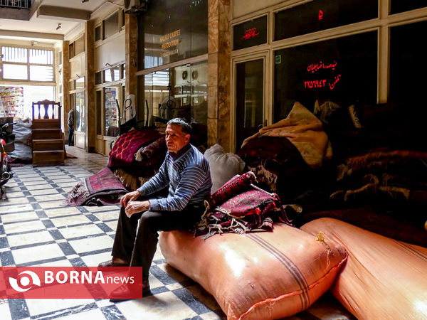 نفس های تنگ بازار فرش مشهد