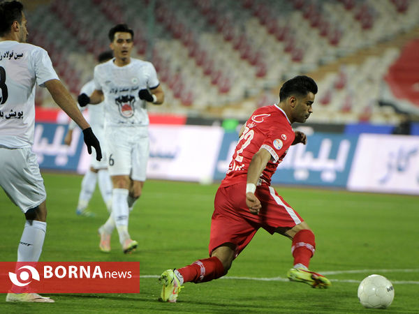 دیدار تیم های فوتبال پرسپولیس - ذوب آهن