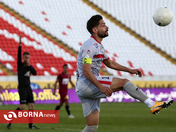 دیدار تیم های پدیده و پرسپولیس