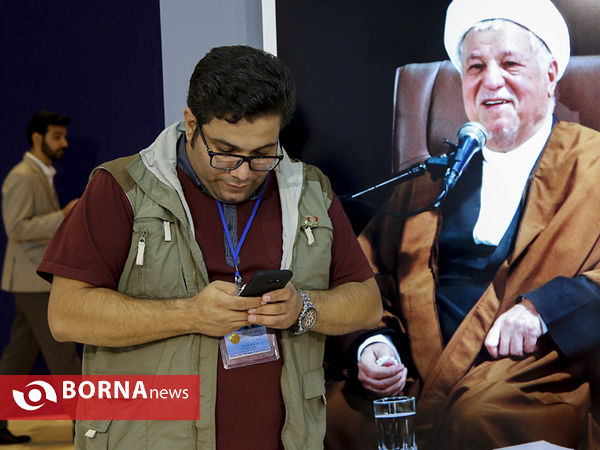 در حاشیه نمایشگاه مطبوعات