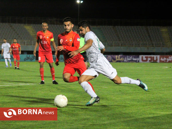 دیدار تیم های فوتبال آلومینیوم اراک- فولاد خوزستان