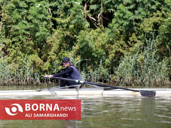 مسابقات قایقرانی در بندرانزلی