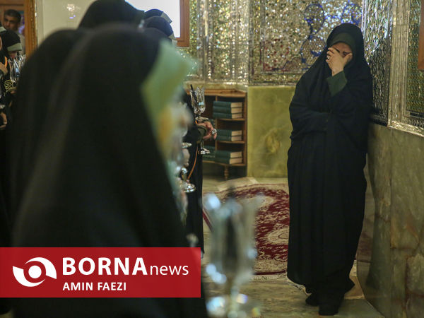 آیین لاله گردانی در حرم مطهر شاهچراغ(ع) به یاد شهدای ترور ۴ آبان