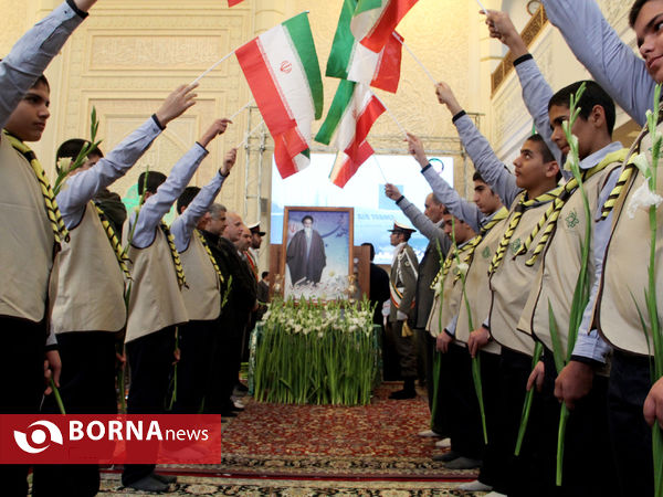 آغاز جشن های دهه فجر در شیراز