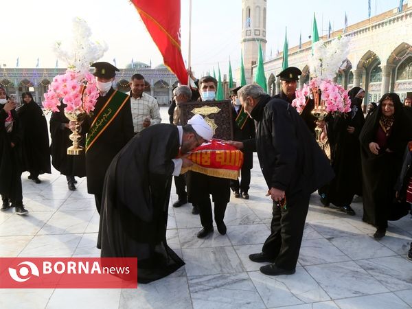 آیین تعویض پرچم گنبد مسجد مقدس جمکران
