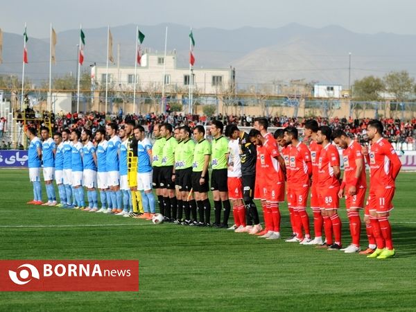 دیدار تیم پیکان- پرسپولیس