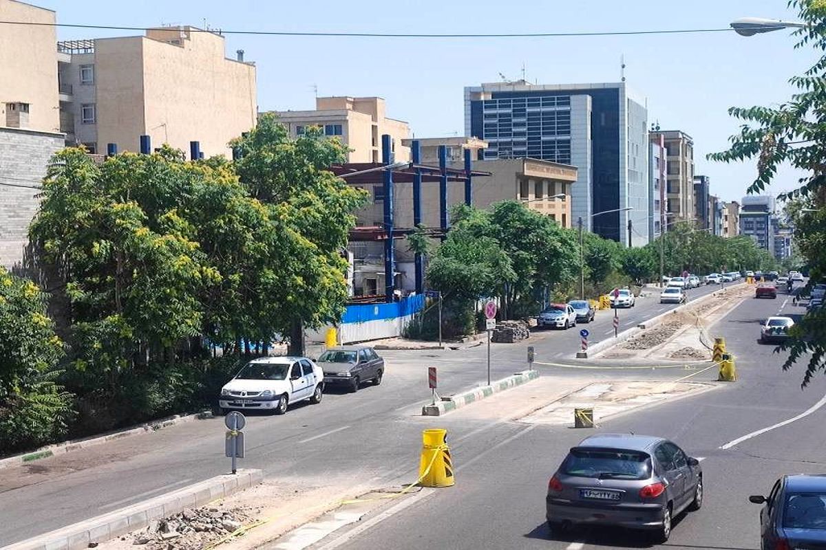 ظرفیت تردد خودروها در مسیر شمال به جنوب خیابان شیخ بهایی افزایش یافت