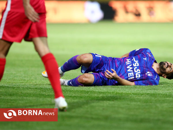 دیدار تیم های فوتبال پرسپولیس - هوادار