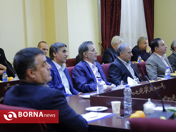 جلسه روسای فدراسیون های ورزشی با وزیر ورزش و جوانان