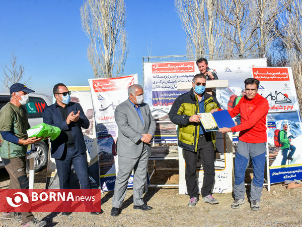 صعود زمستانی کوهنوردان استان مرکزی