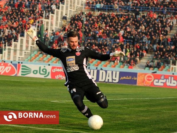 دیدار تیم های فوتبال سایپا- پرسپولیس
