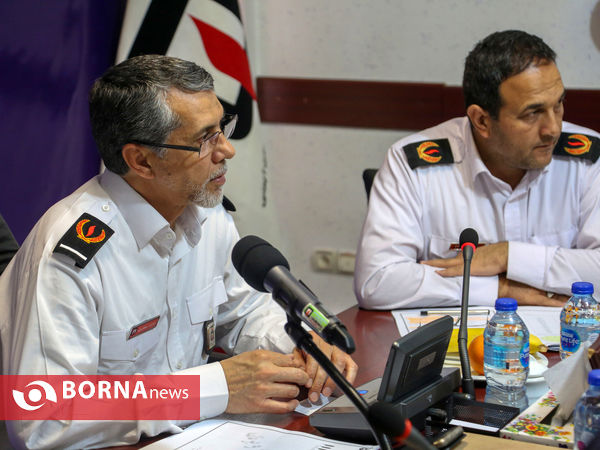 نشست خبری مدیرعامل آتش نشانی مشهد در آستانه چهارشنبه سوری
