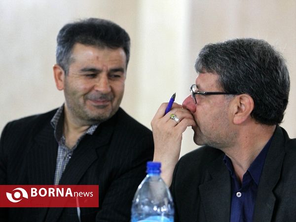 نشست خبری نماینده مردم اصفهان در مجلس با اصحاب رسانه