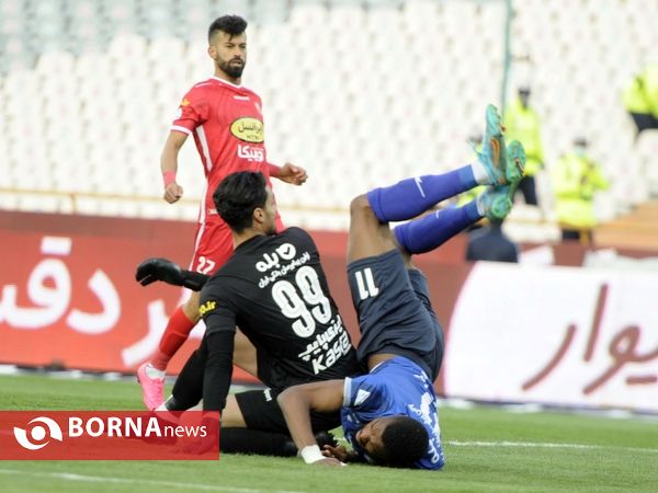 در حاشیه نود و هشتمین دربی پایتخت