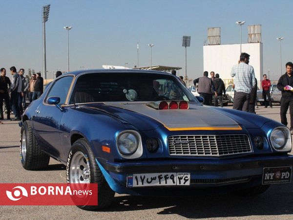 همایش خودرو‌های کلاسیک در مشهد