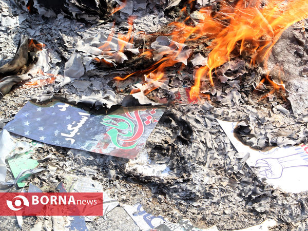 راهپیمایی دانش آموزان، دانشجویان و مردم فارس در یوم الله 13 آبان