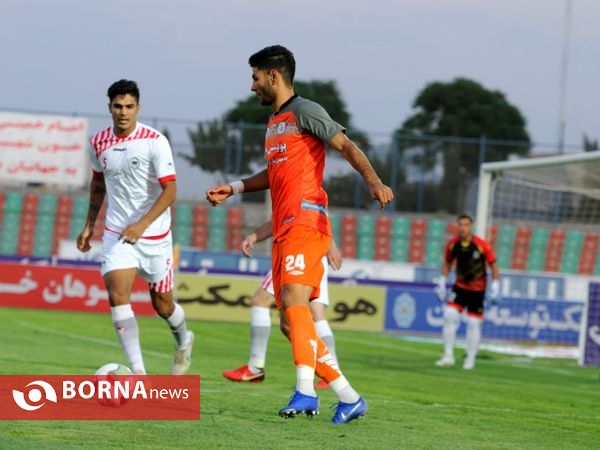 دیدار تیم های فوتبال سایپا- شاهین بوشهر ( فینال جام شهدا )