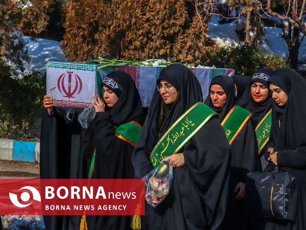 استقبال دانشجویان از شهید گمنام