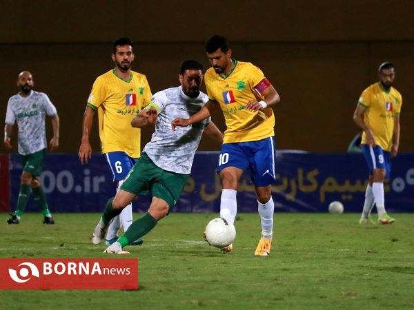 دیدار تیم های فوتبال صنعت نفت - آلومینیوم