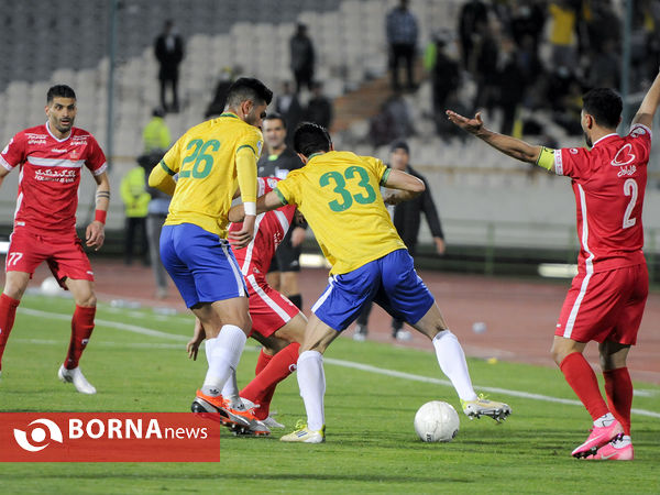 دیدار تیم های فوتبال پرسپولیس -صنعت نفت