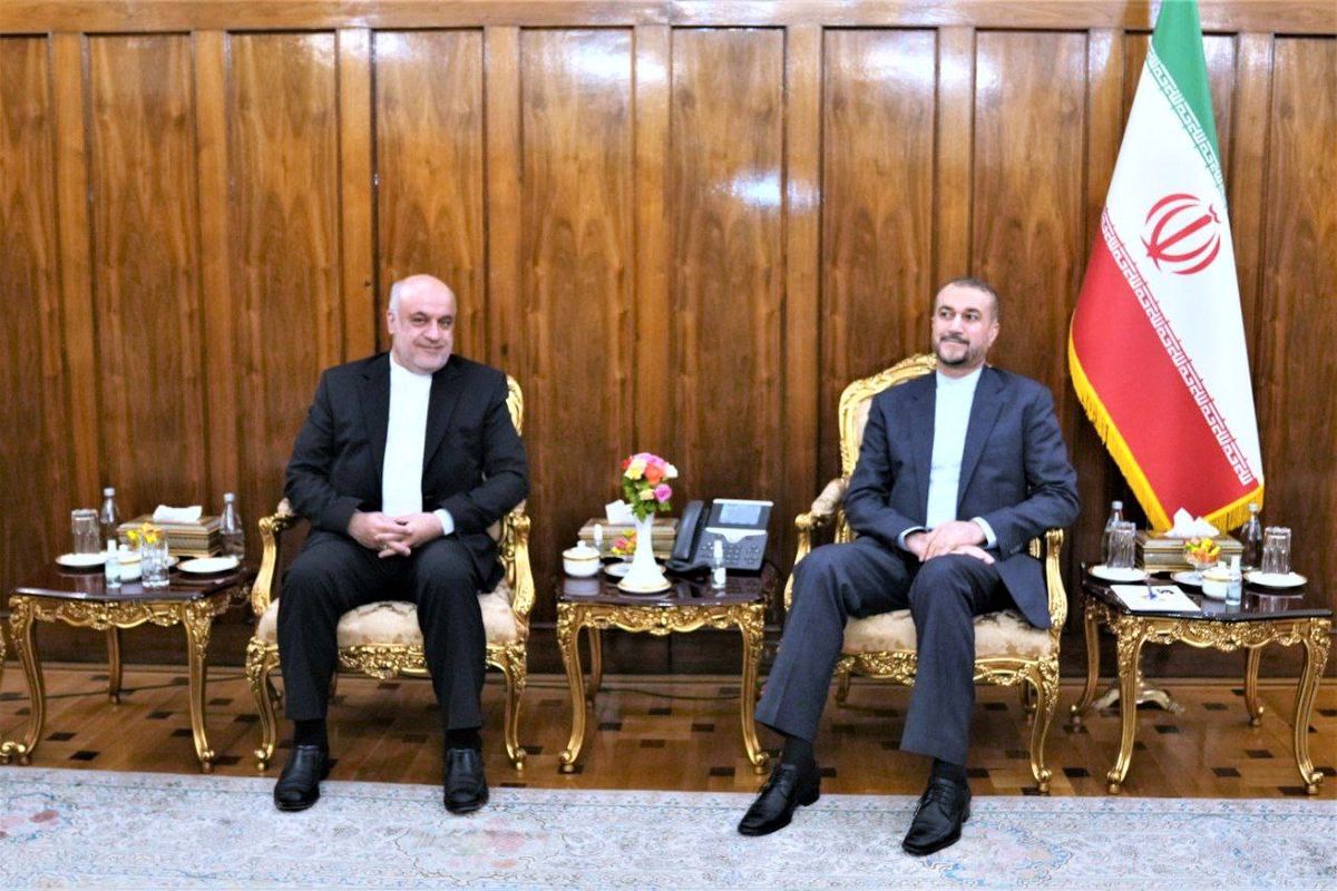 دیدار سفیر ایران در لبنان با وزیر امور خارجه