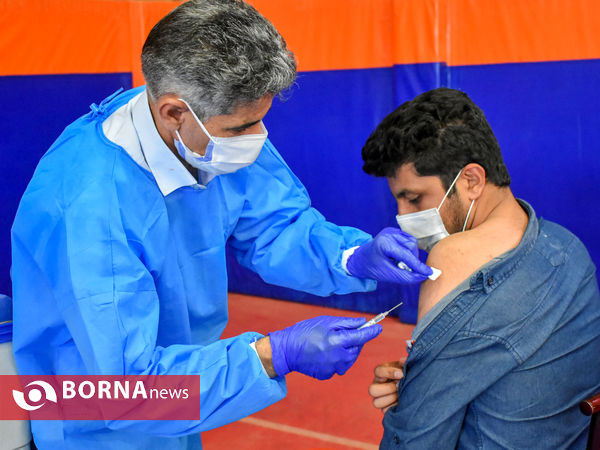 واکسیناسیون پرسنل درمان استان مرکزی