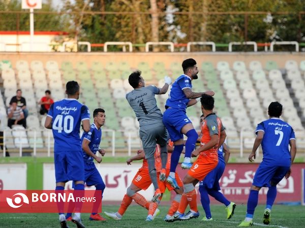 دیدار تیم های فوتبال سایپا- گل گهر سیرجان