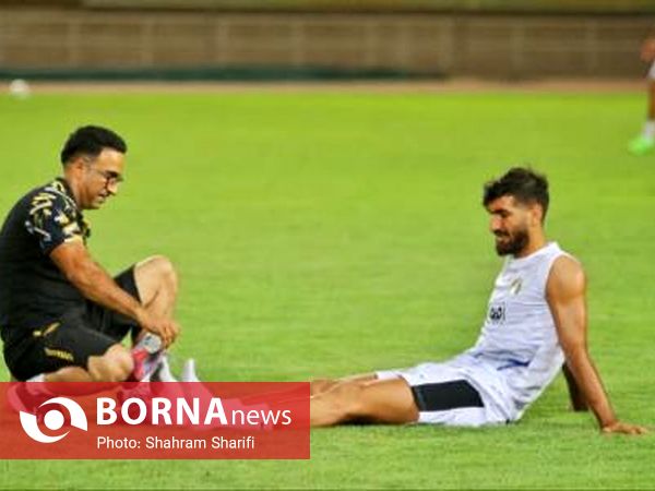 گزارش تصویری تمرین تیم فوتبال سپاهان با حضور هواداران 