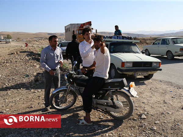 توزیع اقلام مورد نیاز زلزله زده های کرمانشاه