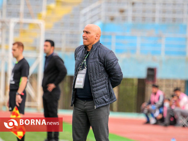 دیدار تیم‌های فوتبال آلومینیوم اراک - فولاد خوزستان