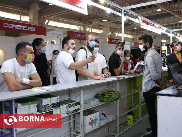 افتتاح نمایشگاه دستاوردهای لوازم و تجهیزات ورزشی