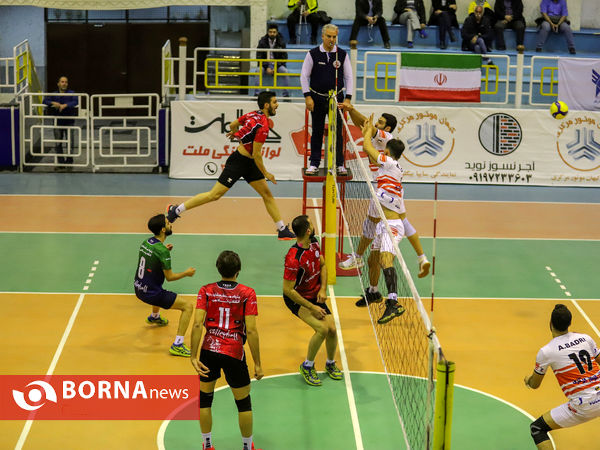 دیدار تیم های والیبال کیهان موتور اراک - آیدانه چالدران