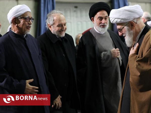 دیدار مسئولان نظام و میهمانان کنفرانس وحدت اسلامى‌ با رهبر انقلاب