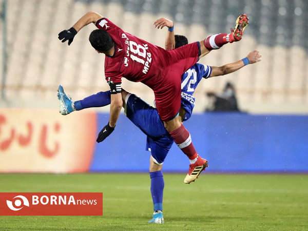 دیدار تیم های فوتبال استقلال - نساجی