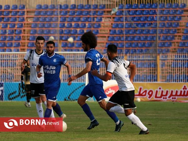 دیدار تیم های نفت مسجدسلیمان - استقلال