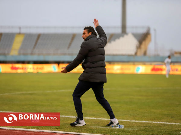 دیدار تیم های فوتبال آلومینیوم- استقلال