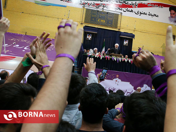 استقبال پرشور جوانان قزوینی از دکتر روحانی