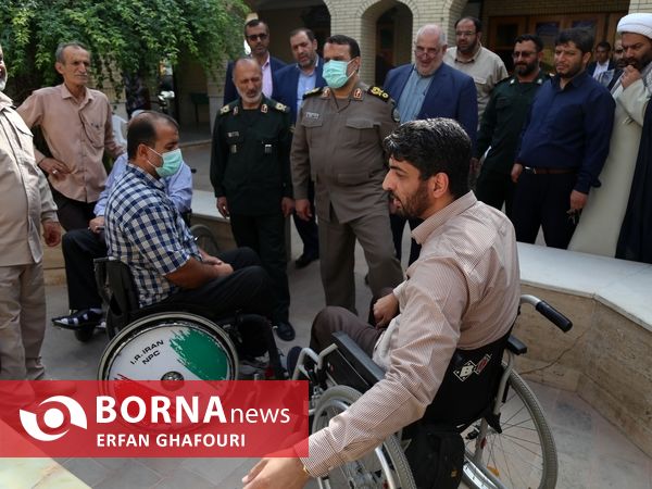 عطرافشانی یادمان شهدای گمنام ساری در هفته پارالمپیک