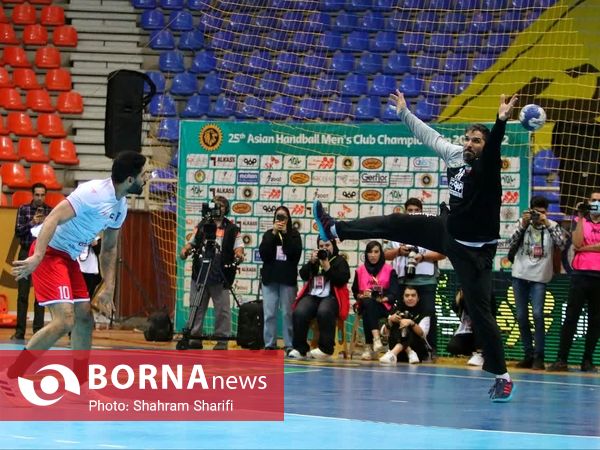 دیدار تیم های هندبال الکویت کویت - سپاهان