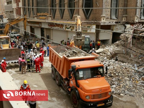 روز  دوم حادثه ساختمان متروپل آبادان