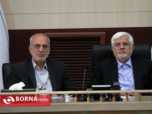 نشست مجمع نمایندگان تهران با استاندار