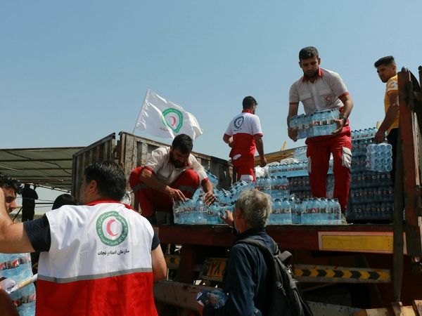 عبور زوار افغانستانی و پاکستانی از مرز شلمچه
