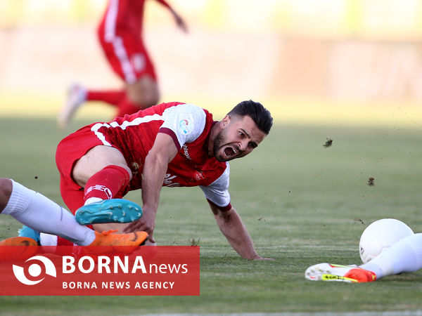 دیدار تیم های فوتبال ذوب‌آهن -پرسپولیس