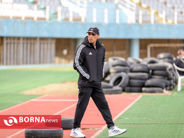 دیدار تیم های فوتبال آلومینیوم اراک- گل گهر سیرجان