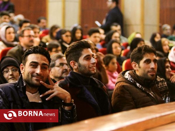 اولین روز 22امین گلریزان امید (حمایت از بیماران سرطانی) در ارومیه